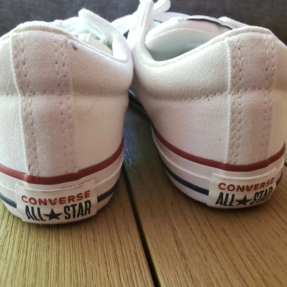 BNWoT CTAS Converse A01694F youth street bright white lace (2.5) KICKS
